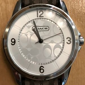 Coach Women Classic Signature Watch